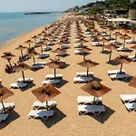 Aqua View Boutique Hotel 4*