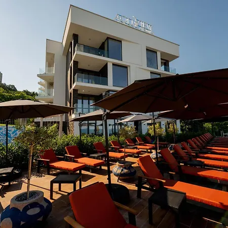 Aqua View Boutique 4*