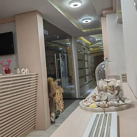 Хотел Aqua View Boutique Златни пясъци