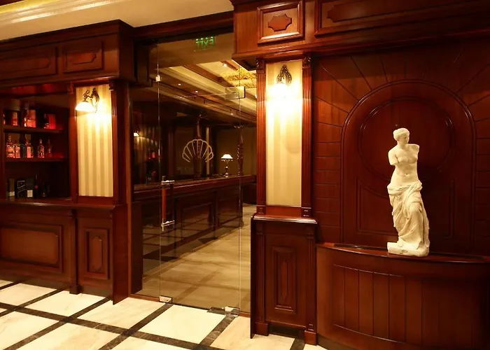 Aqua View Boutique Golden Sands